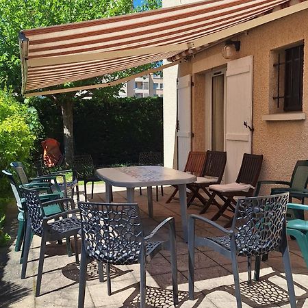 Apartament Dynamique Et Splendide Bourgoin-Jallieu Zewnętrze zdjęcie